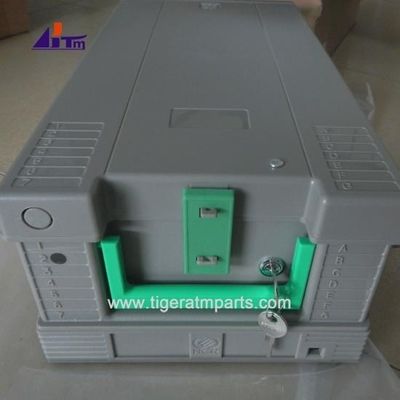 Deeltjes van de geldautomaat NCR S1 Geldkasset met metalen slot en sleutels 445-0631970 445-0728451